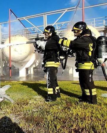Finta esplosione nel deposito di gas, l’esercitazione è riuscita