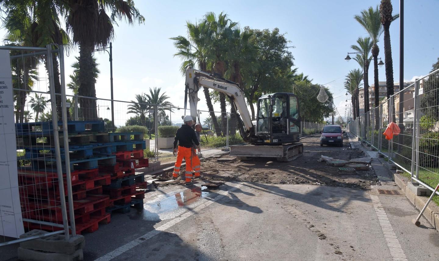 Rallenta il cantiere di via Principe Umberto. Modifica alla Ztl