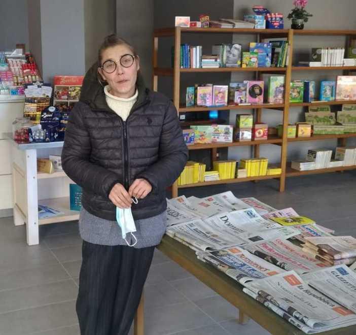 Montefiorino. Dopo due anni riecco l’edicola: «Mancavano tanto i giornali» 