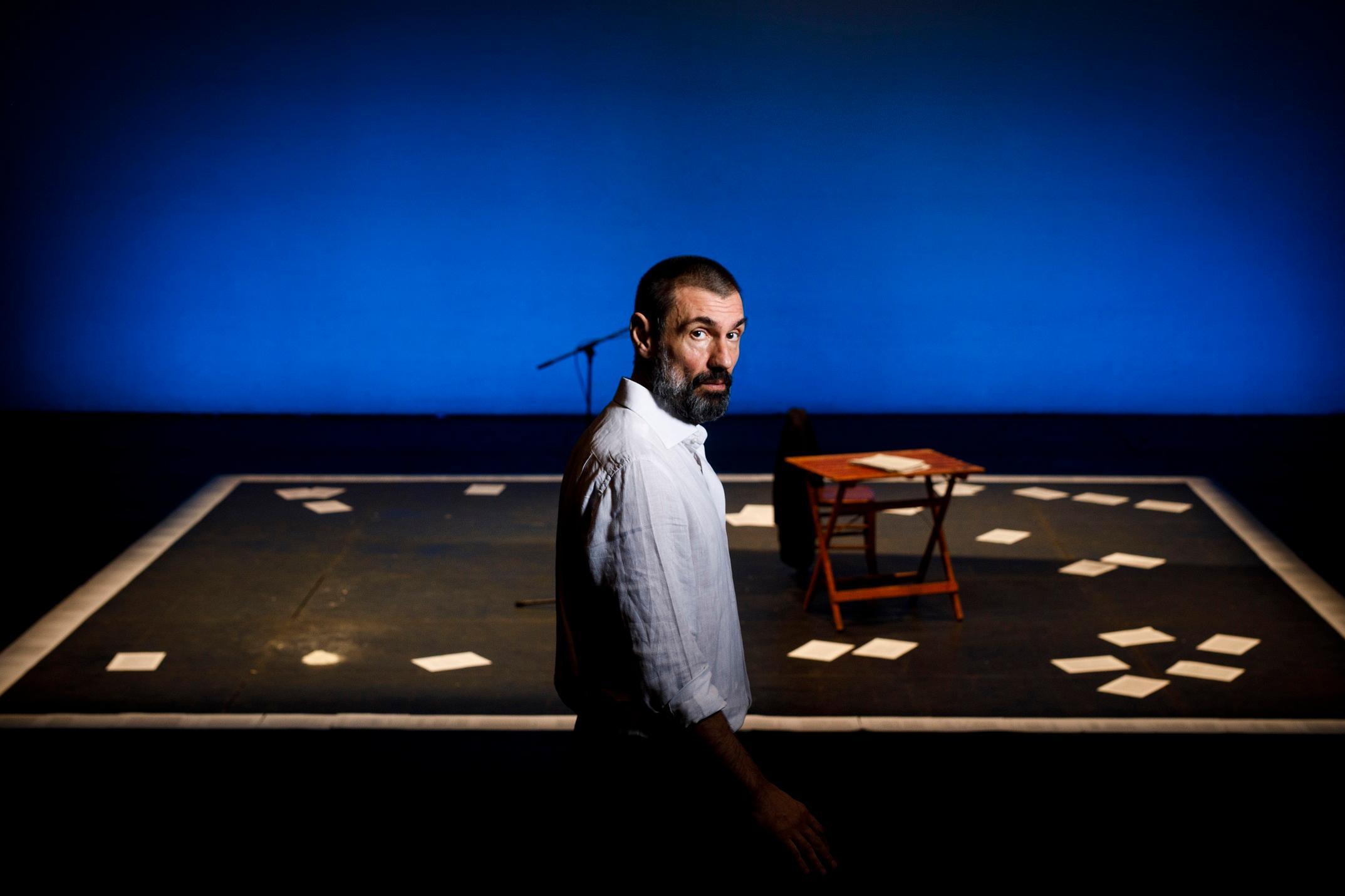 Teatro Comunale di Carpi: il rilancio della stagione con  Bisio, Cristicchi, Dindo, Raffaele, gli Inti Illimani 