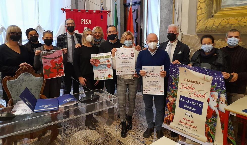 Fabbrica di Babbo Natale e mercati: il piano delle feste per il litorale pisano