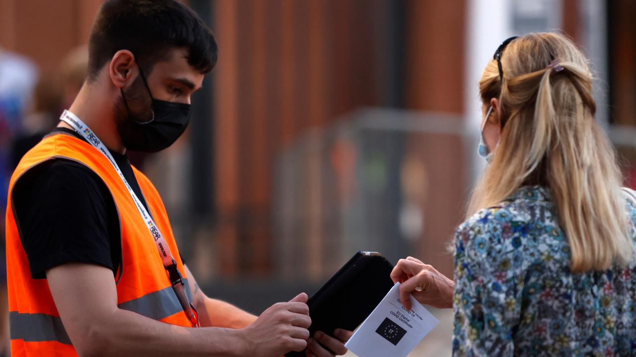 Green pass e nuove regole, ecco i controlli a tappeto a Pisa