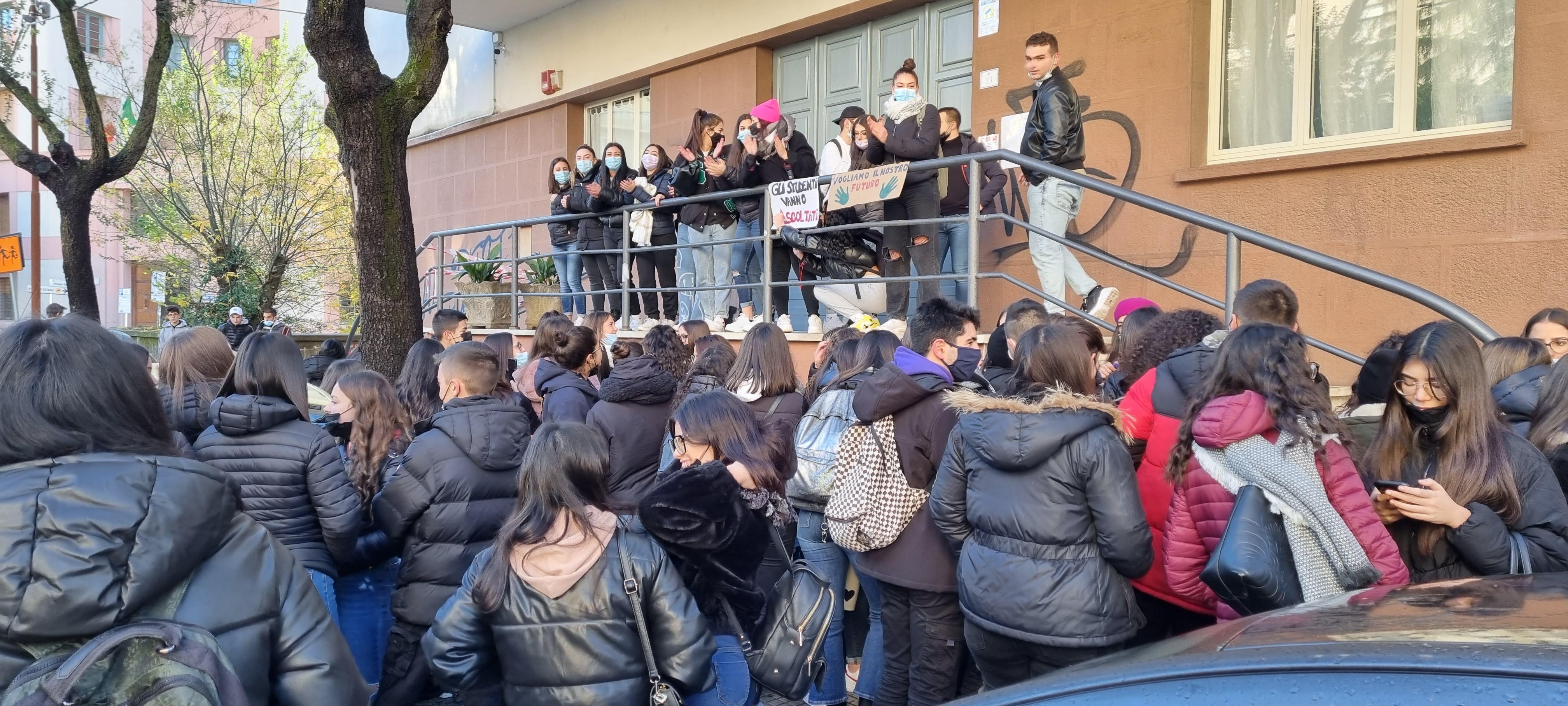 Nuoro, al liceo Satta sabato nuovo sciopero degli studenti
