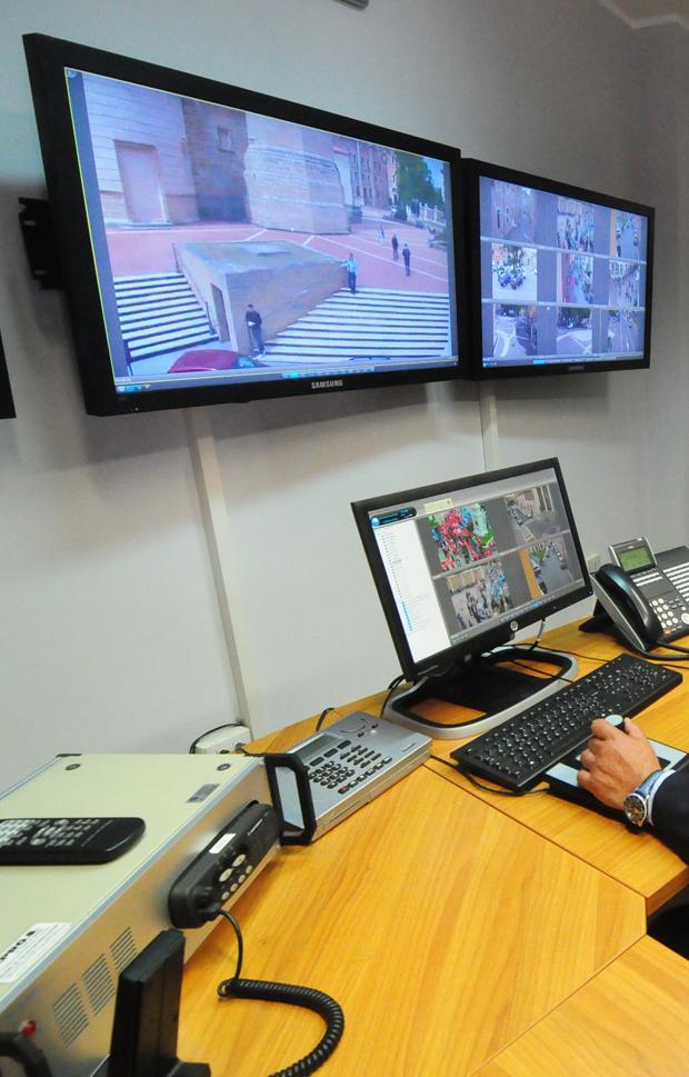 Finse di essere investito, condannato 