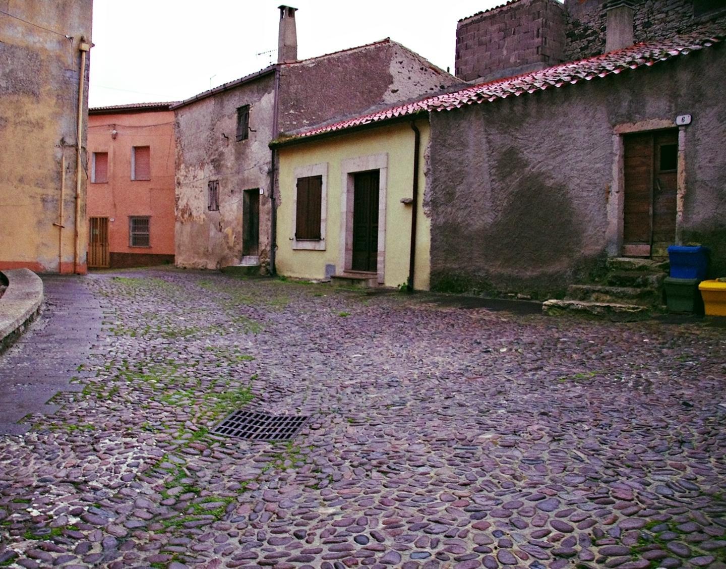 «Vendiamo le case agli inglesi» 