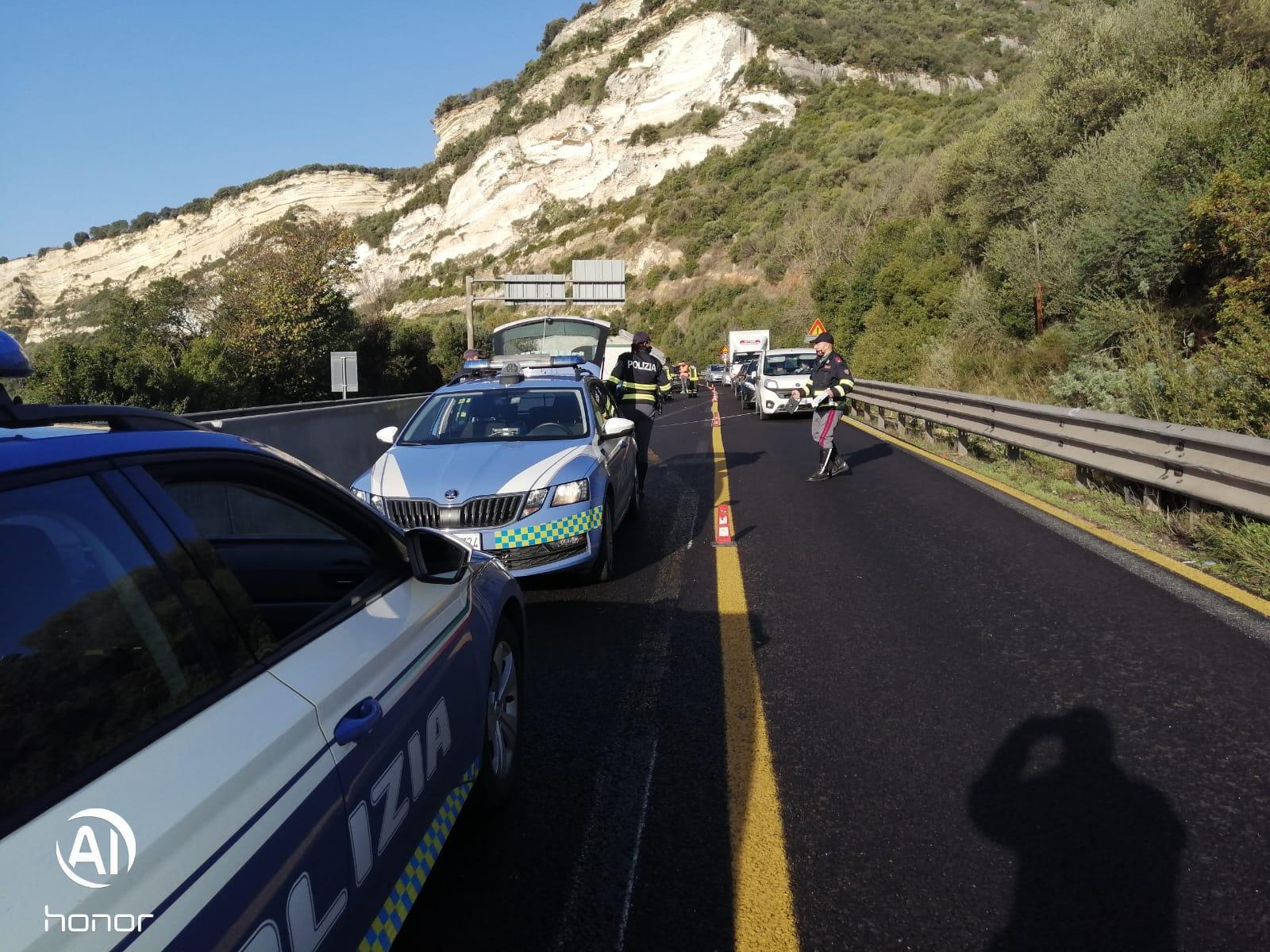 Due incidenti alle Gallerie all'ingresso di Sassari: traffico deviato per 2 ore
