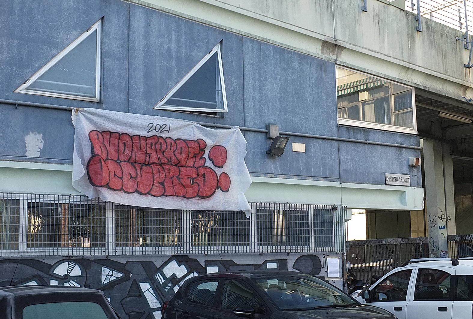 Pisa, i docenti del Buonarrotti: "Inaccettabile e inopportuna l'occupazione dell'Istituto"