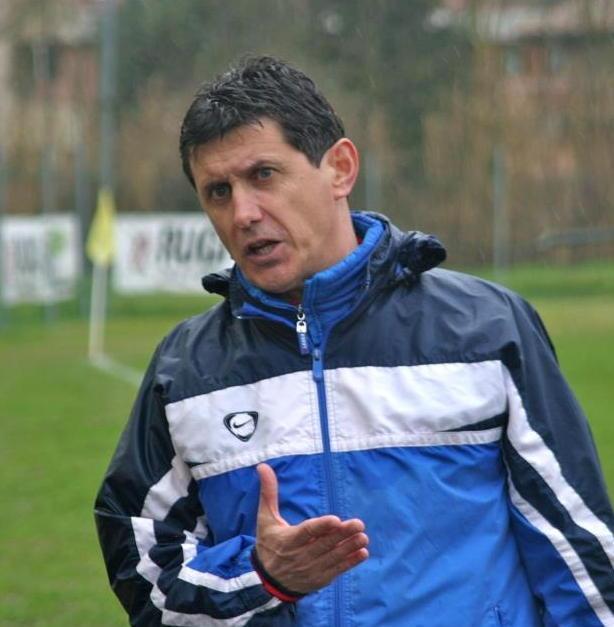 Alessandro Renaioli, tecnico del Belvedere. Ha iniziato a giocare nel Manciano e ha portato il club a vincere anche una Coppa Toscana da allenatore