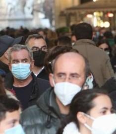 Mascherine all’aperto L’ordinanza è pronta ma è ancora in sospeso 