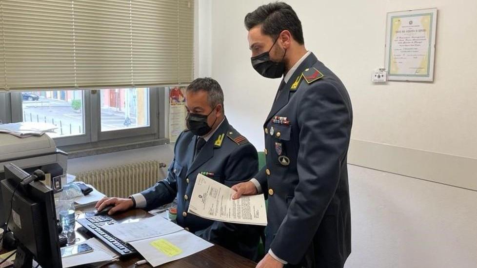 Finta sede in Svizzera per non pagare le tasse Evasi 250mila euro