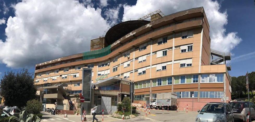 L’ospedale di Portoferraio. Il pronto soccorso è al centro di un caso: i medici promessi dall’Asl rischiano di non arrivare