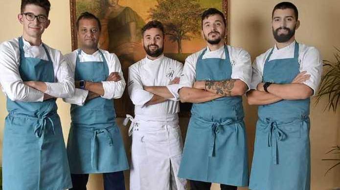 Il colpo di fulmine per i fornelli, da ragioniere è diventato cuoco