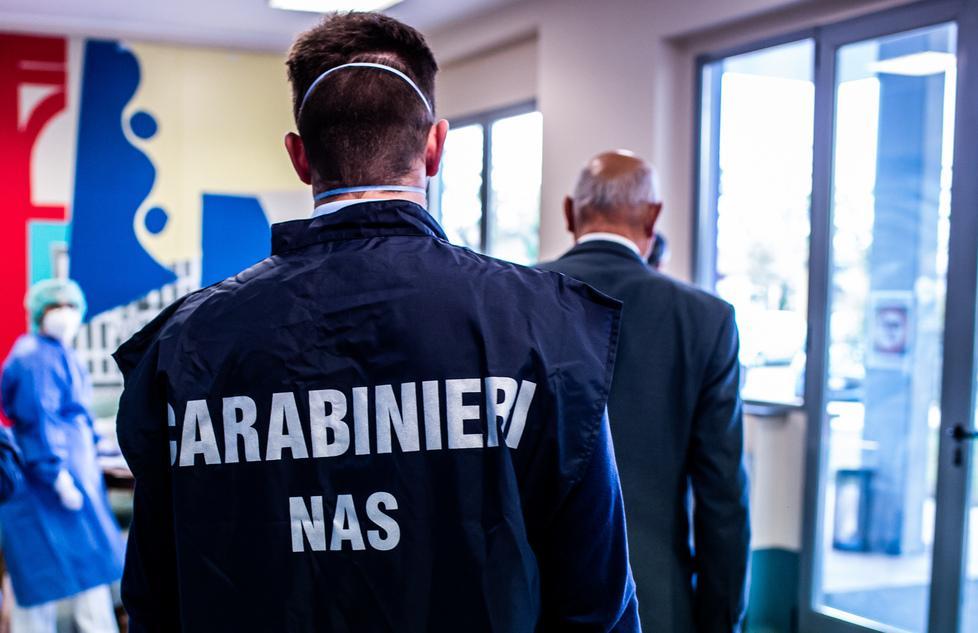 Sospesi farmacisti no vax dopo i controlli del Nas