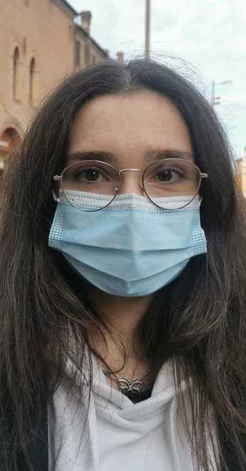 L’obbligo delle mascherine: «Bene, ma fate i controlli» 