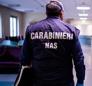 Aveva farmaci in deposito ma non l’autorizzazione 