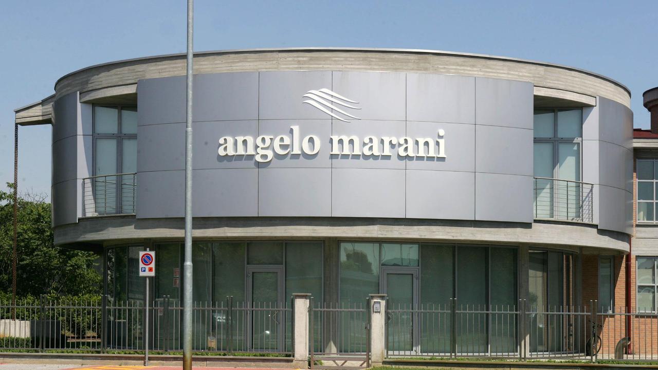 Correggio, furto fallito all'outlet Angelo Marani
