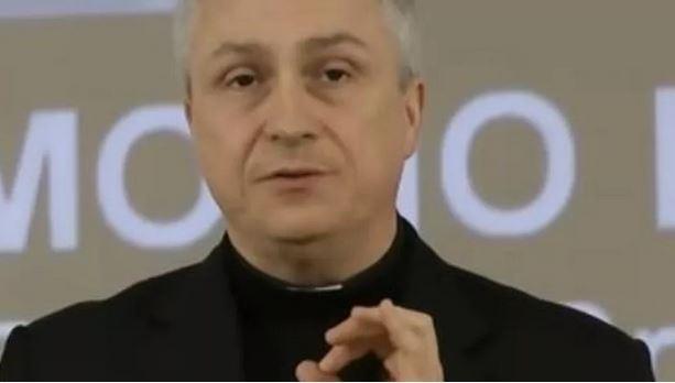 Casalgrande: sacerdote vero, celebrazioni abusive. Il vescovo lo diffida