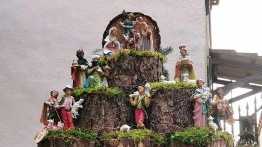 Oltre duecento presepi nelle stradine del paese A Montefegatesi va in scena la creatività