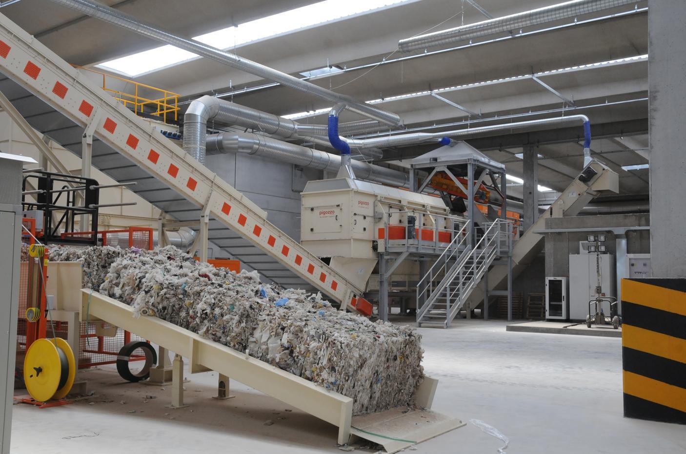 Impianto dei rifiuti «Dipendenti a casa e lavoro a rischio» 