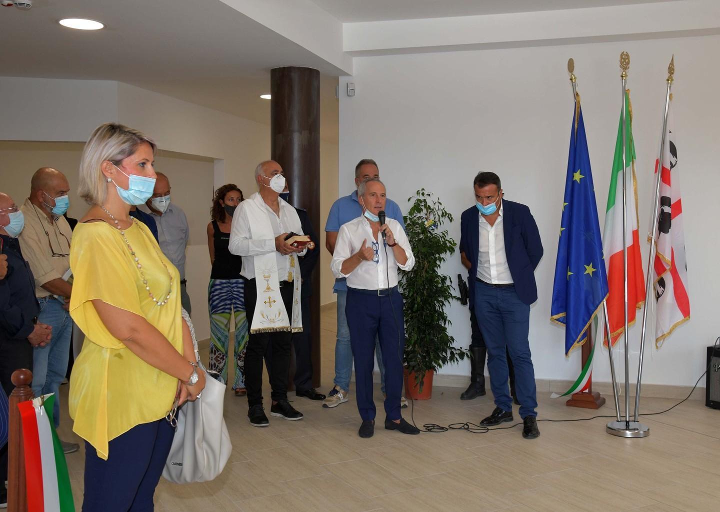 Scuole in zona industriale, è polemica 