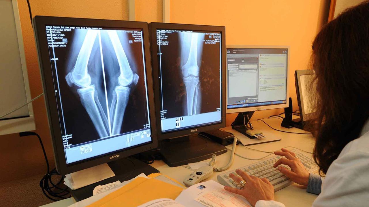 La radiografia? A primavera a Pontremoli. Anche le visite specialistiche in difficoltà in Versilia