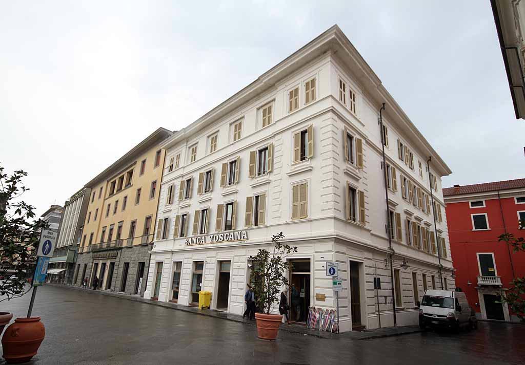 Banche, a Massa Carrara chiusi 26 sportelli in 5 anni. Cisl: «Così i servizi sono a rischio» 