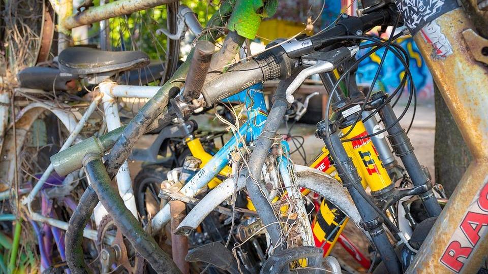 Alcune delle biciclette rimosse