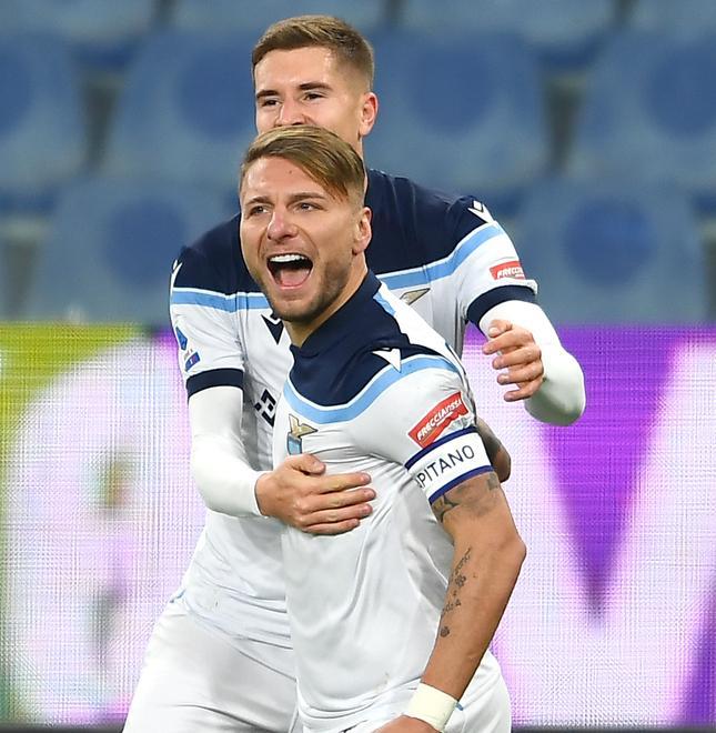 La Lazio di Sarri rinasce a Marassi sulle ali di “re” Ciro 