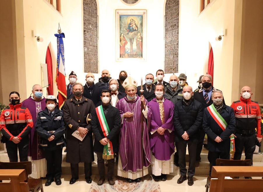 Prima messa dal 2012 nella chiesa gremita