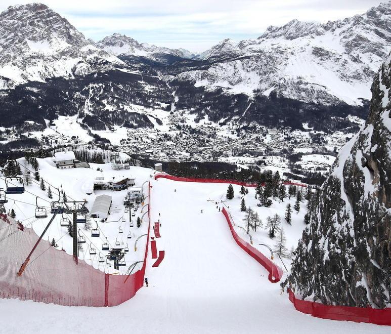 Cortina avanti tutta verso le Olimpiadi con sci e snowboard 