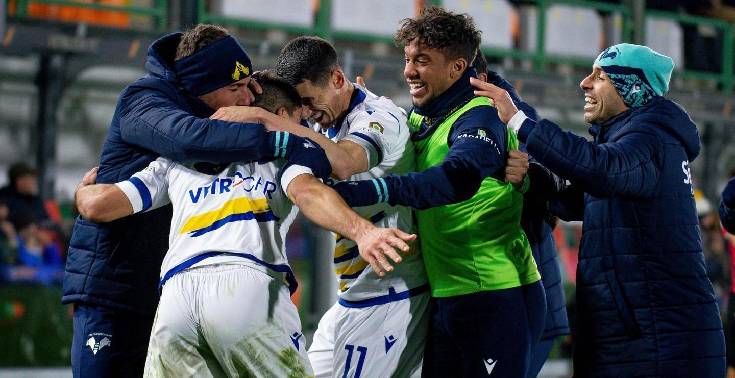  Verona, una strepitosa rimonta sotto di tre gol vince a Venezia