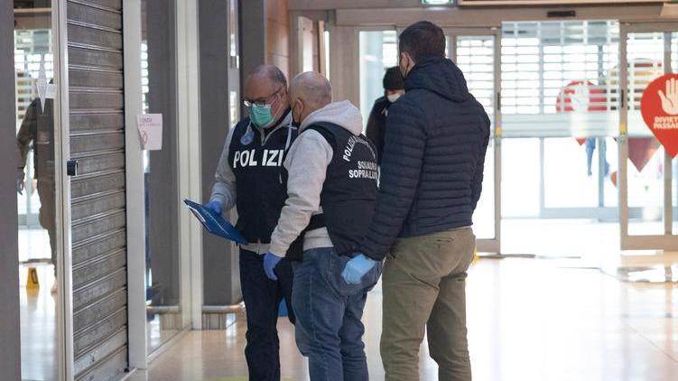 LA RICOSTRUZIONE / Carpi: terrore al Borgogioioso, assalto al portavalori I banditi sparano contro la guardia
