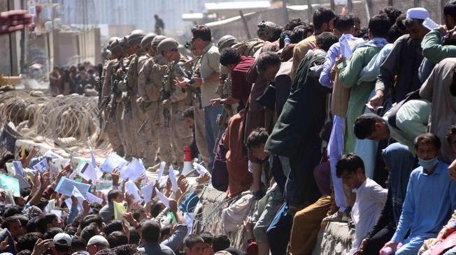 Afghanistan: 'evacuazione Gb da Kabul gestita in modo caotico'