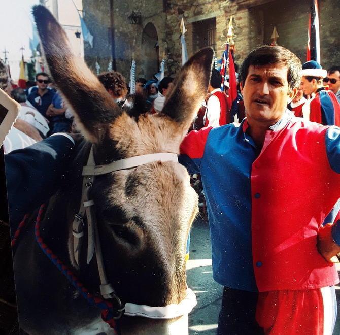 Silvano Priori al Palio del 1992, insieme a “Biancona”