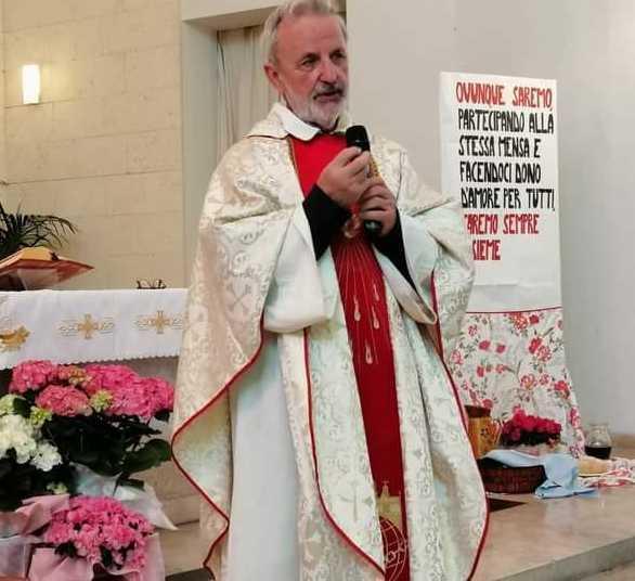 L’abbraccio della città a Padre Carlo: i motivi di un legame speciale con i piombinesi