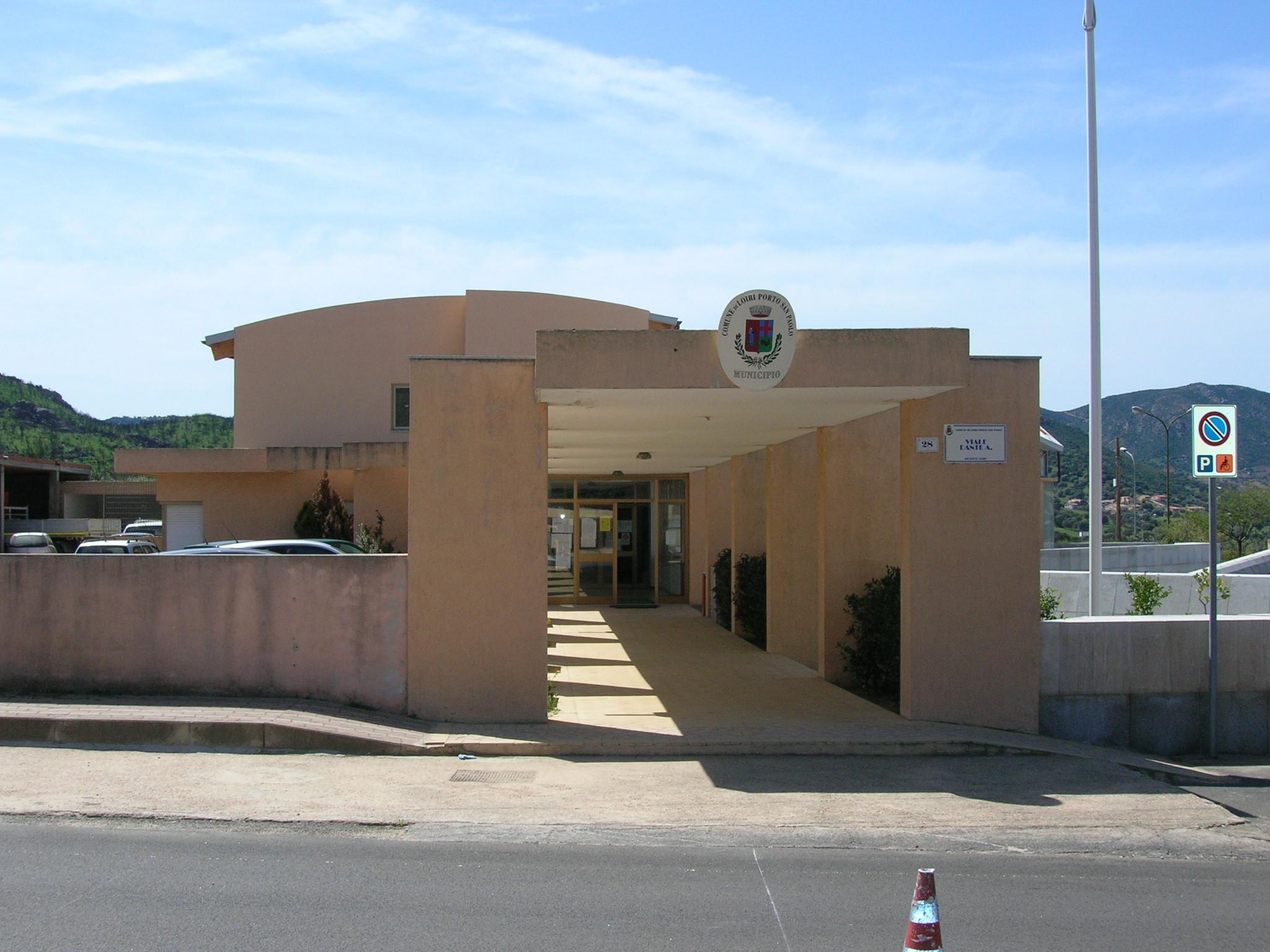 Il municipio di Loiri Porto San Paolo