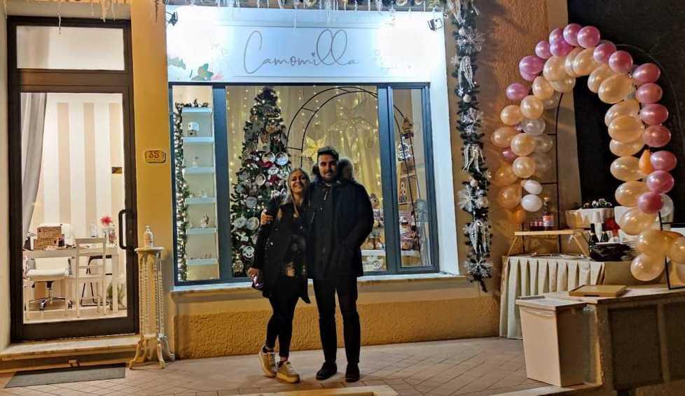 Apre un nuovo negozio e Capanne festeggia Camomilla Creations