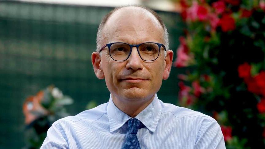 Enrico Letta arriva a Lucca per le primarie