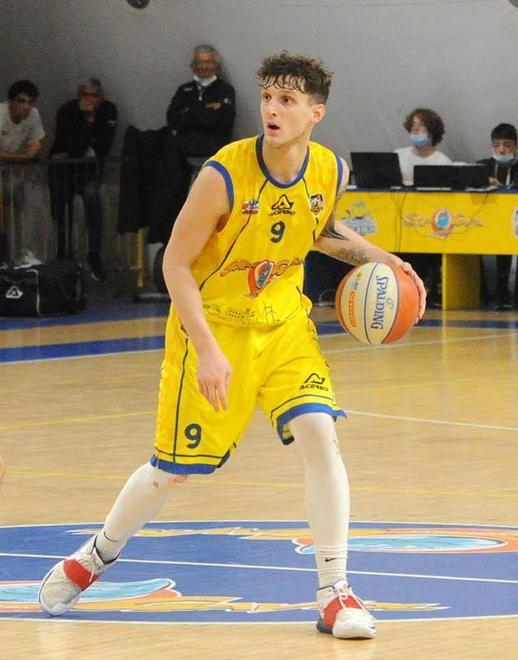 Domani subito in campo al Palatenda (ore 18) con la Mamy Oleggio