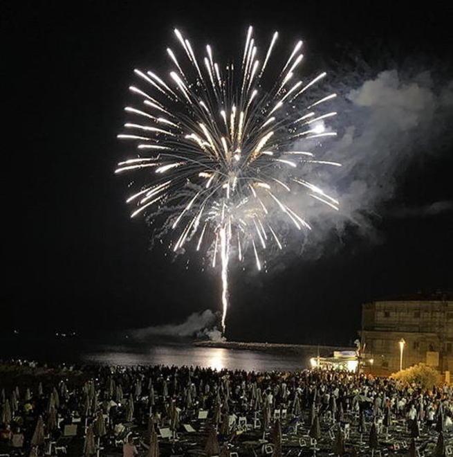 Divieto di accensione di articoli pirotecnici in vista delle feste 
