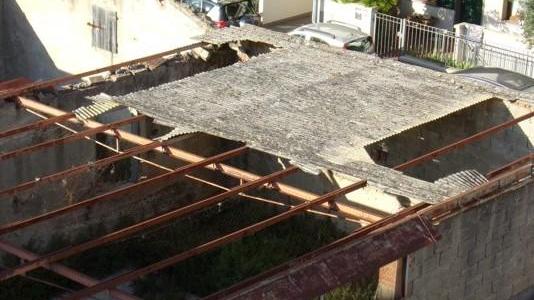 «Le case in una zona degradata» Protesta contro una ex fabbrica