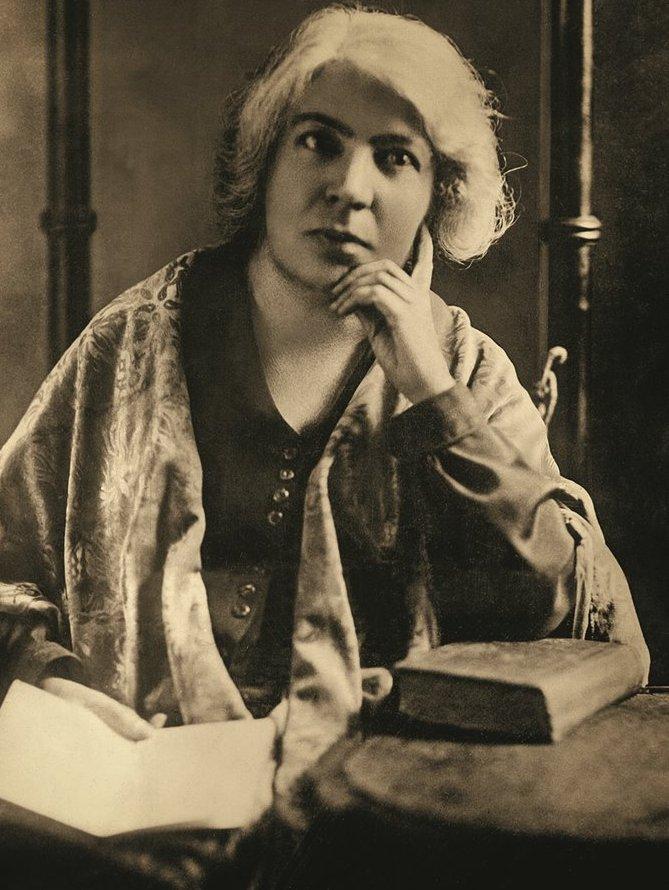 «Grazia Deledda una nuova voce tra due mondi» 