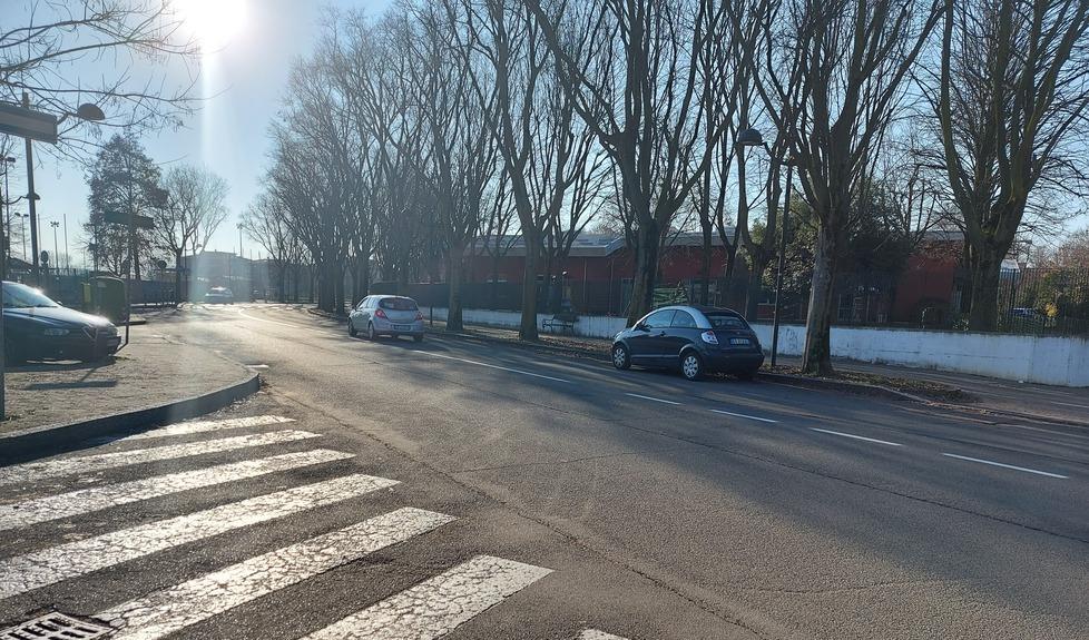 Formigine. Mamma investita davanti a scuola Travolta da un camion, è grave 