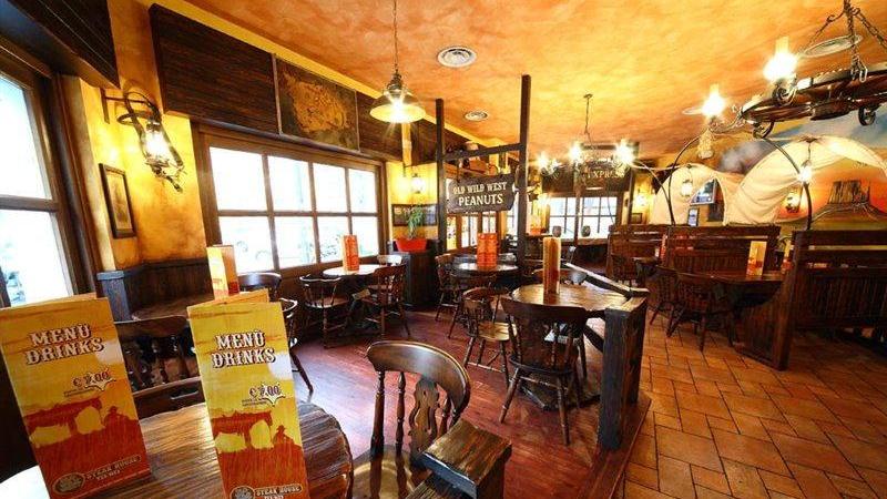 L'interno di un locale Old Wild West