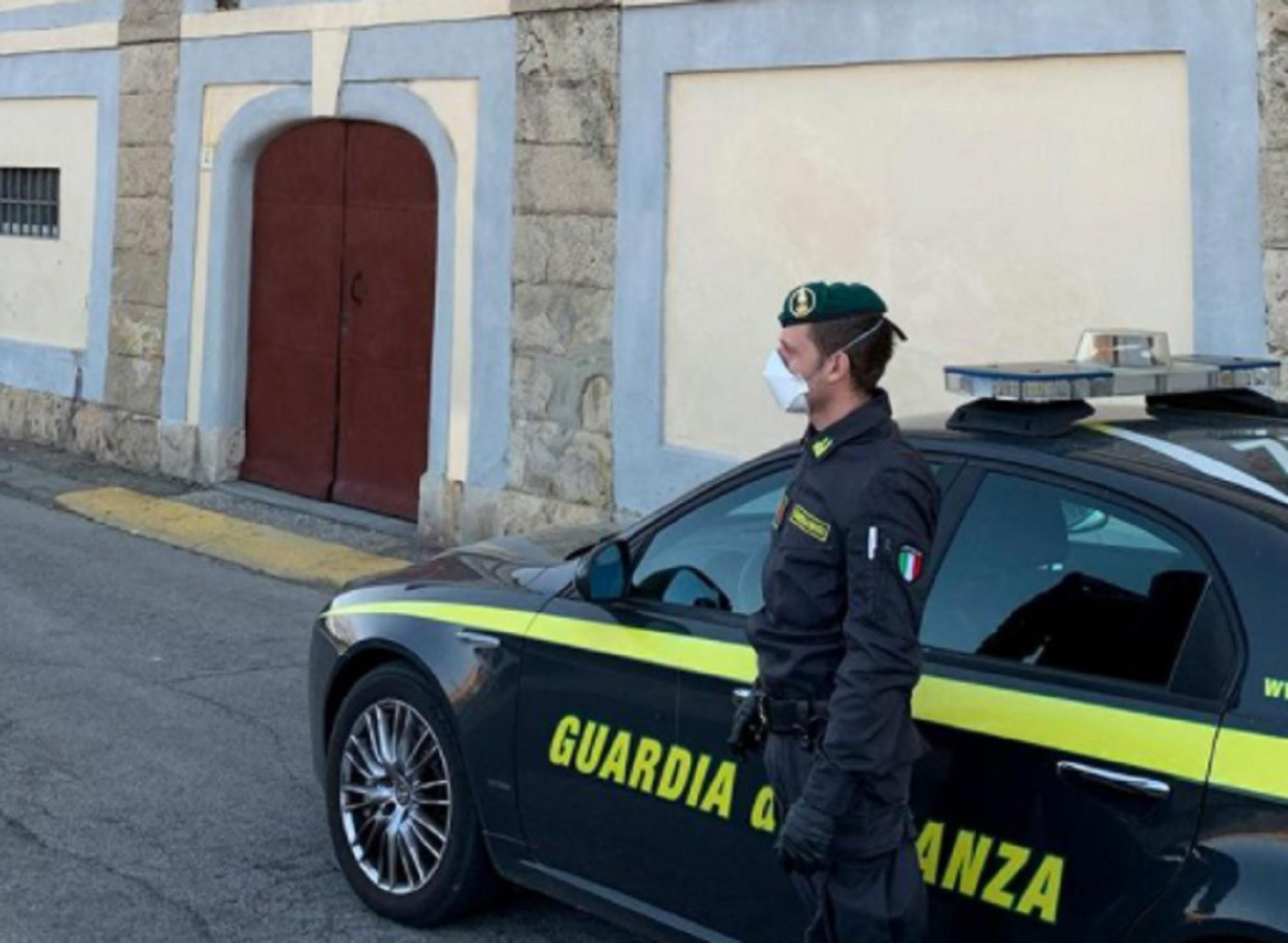 Un militare della guardia di finanza (foto d'archivio)