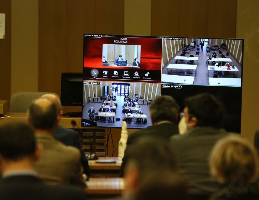 Un gruppo di avvocati durante un corso