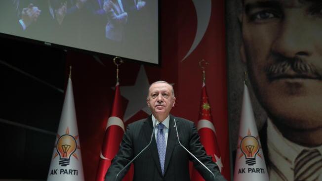 Erdogan, Turchia può mediare tra Russia e Ucraina