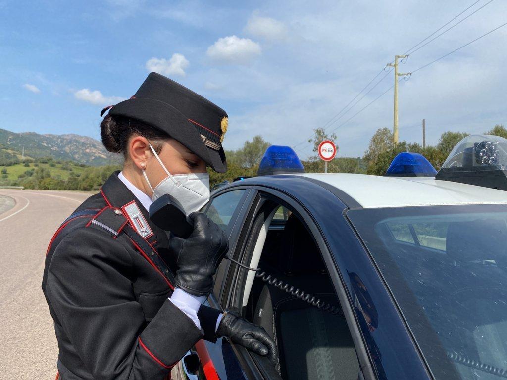 Violano l'obbligo di dimora a Cagliari: denunciati due giovani