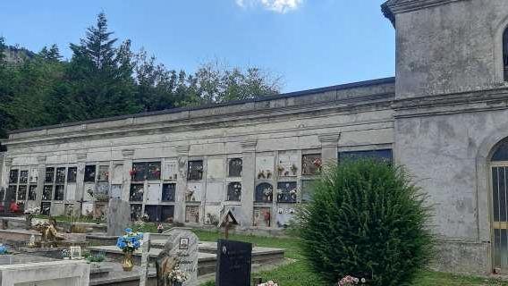 L’ala più vecchia del cimitero va abbattuta per fessurazioni