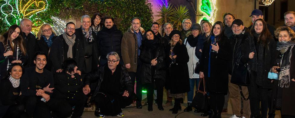 Oggi si accende l’albero di Natale